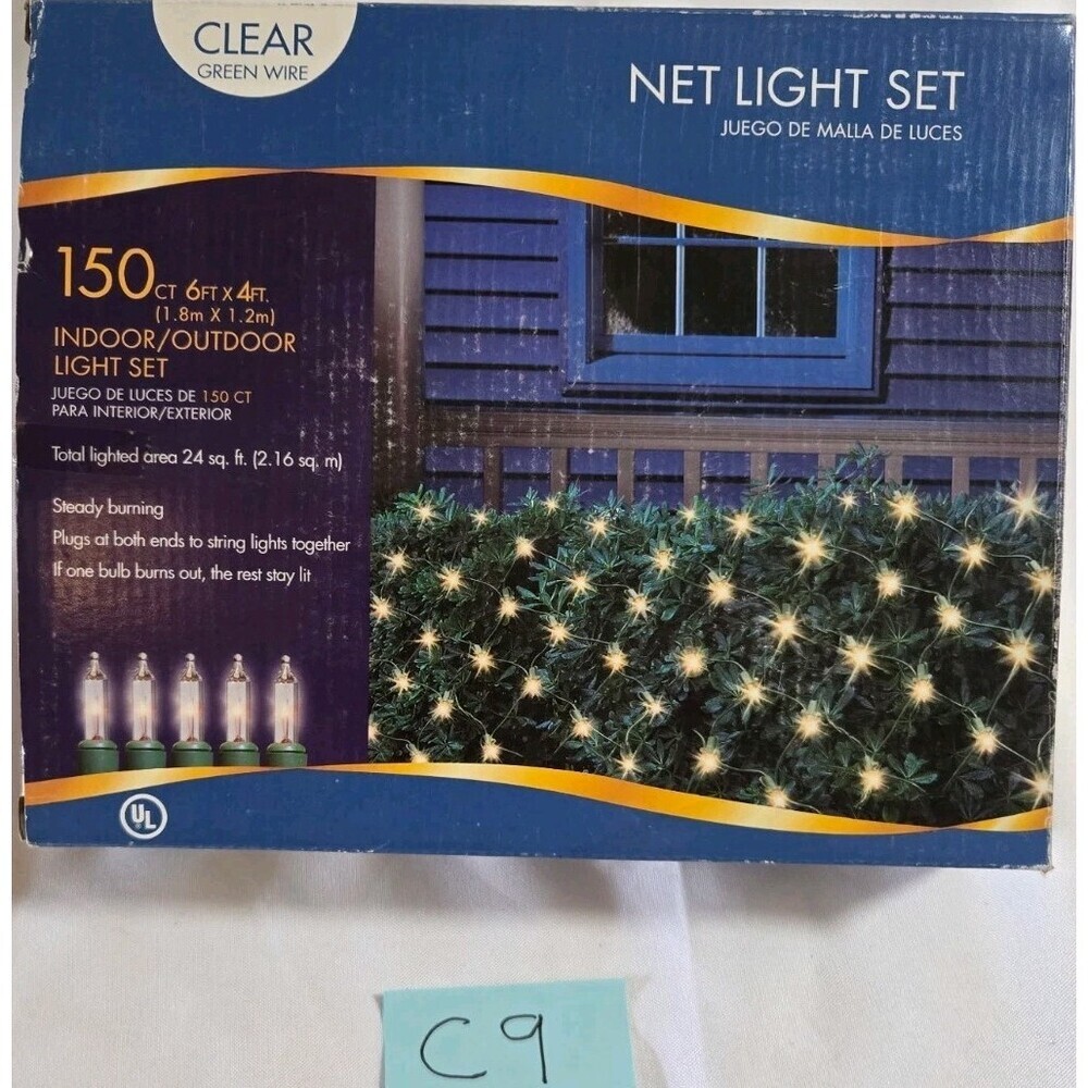 Holiday Time - 300 Clear Net Lights -6FtW X 4FtL - Indoor/outdoor New In Box